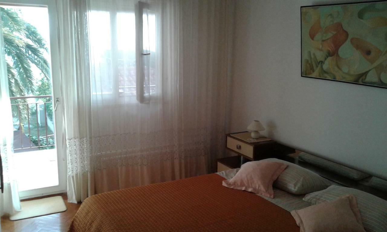 Apartment Desa *